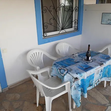In With Sea Views & Pool *