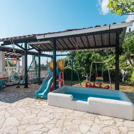 In With Sea Views & Pool بينيتسيس